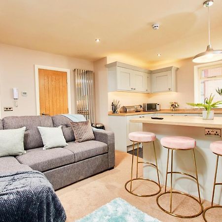 The Stunning Central Harrogate Abode - Sleeps 6 Екстериор снимка