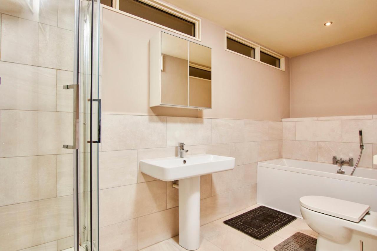 The Stunning Central Harrogate Abode - Sleeps 6 Екстериор снимка