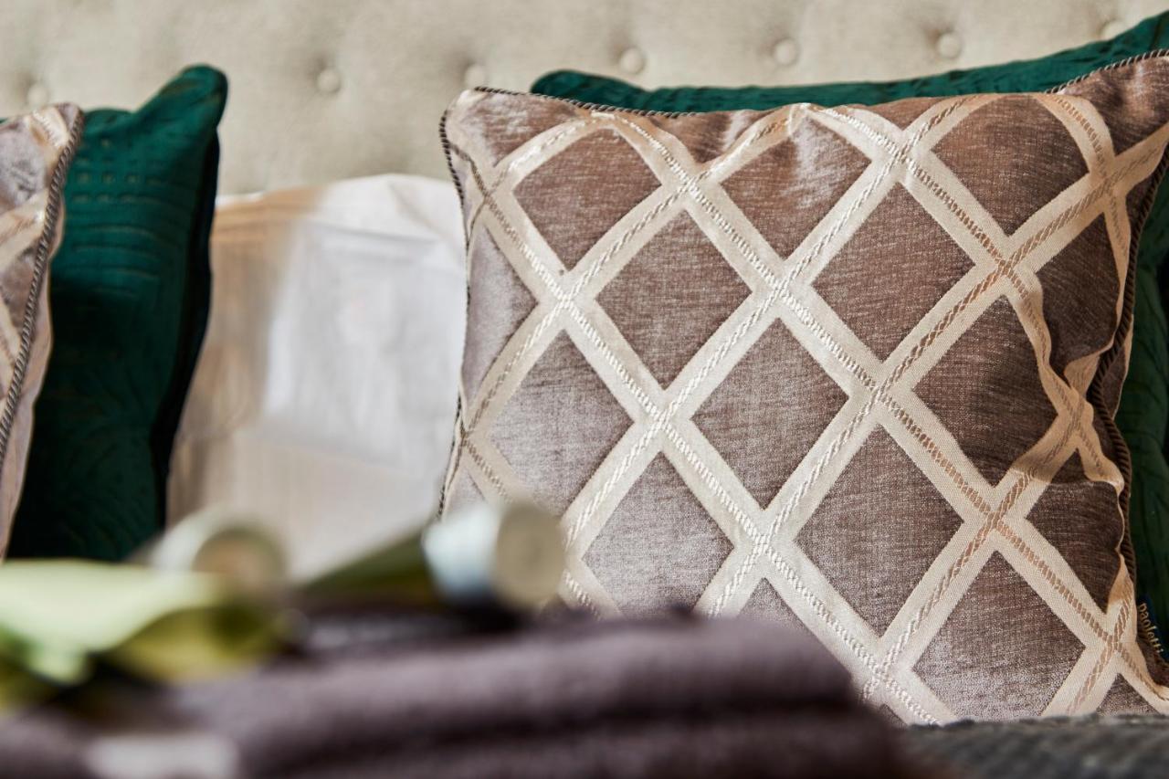 The Stunning Central Harrogate Abode - Sleeps 6 Екстериор снимка