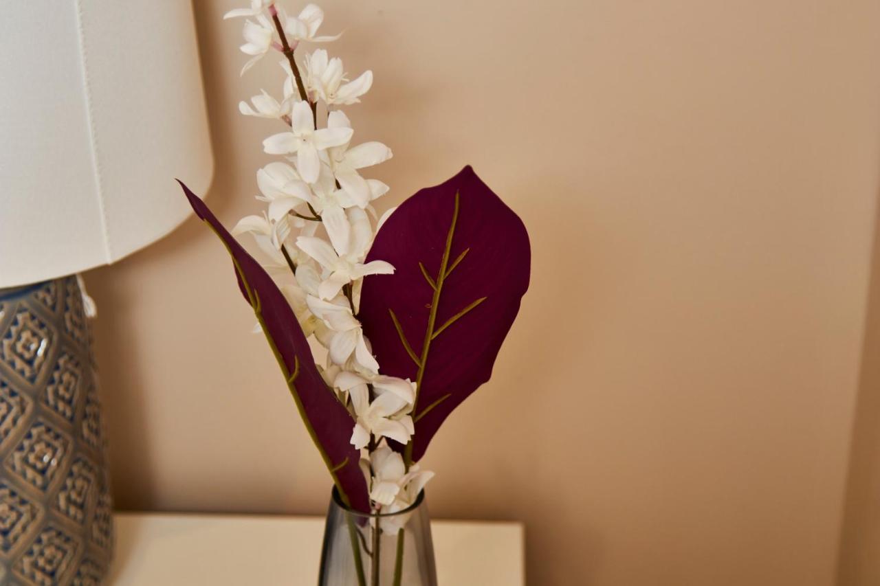 The Stunning Central Harrogate Abode - Sleeps 6 Екстериор снимка
