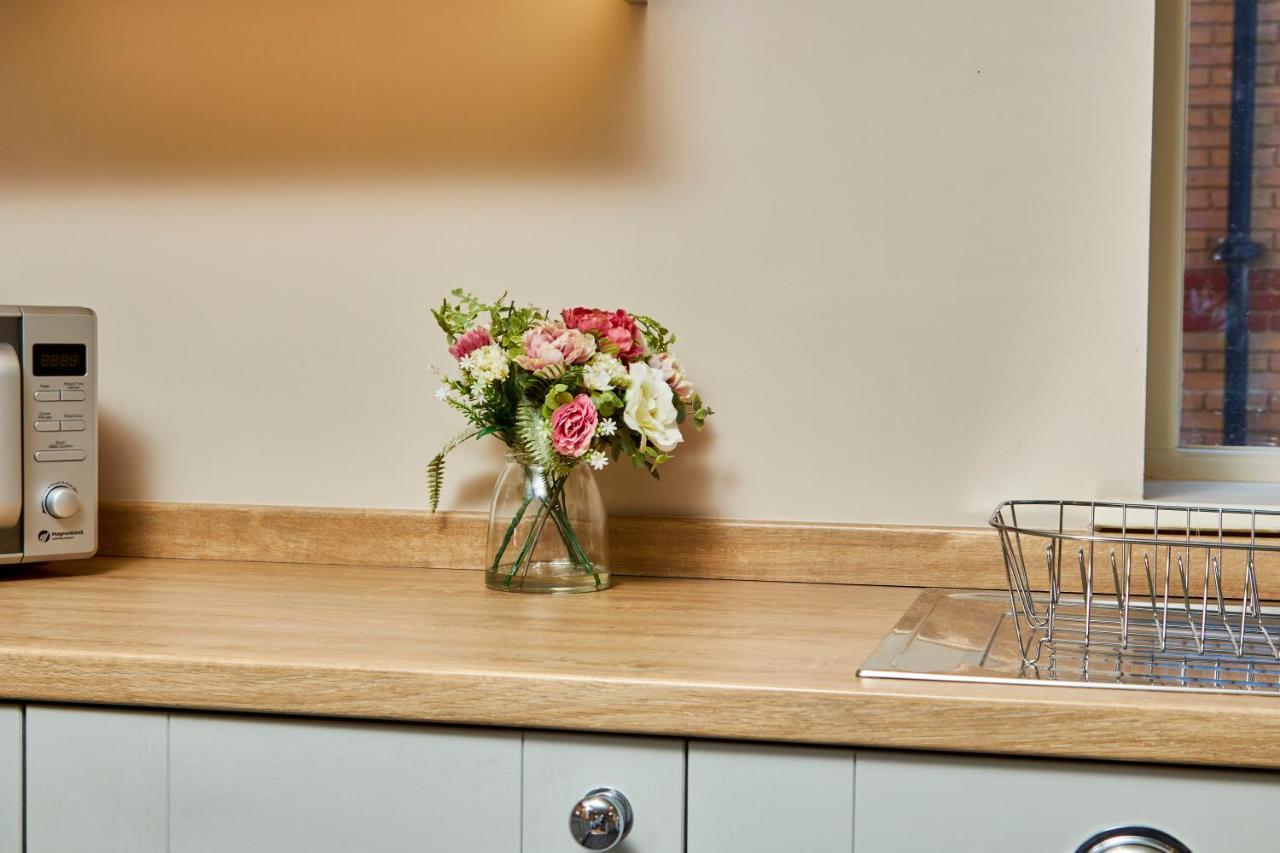 The Stunning Central Harrogate Abode - Sleeps 6 Екстериор снимка