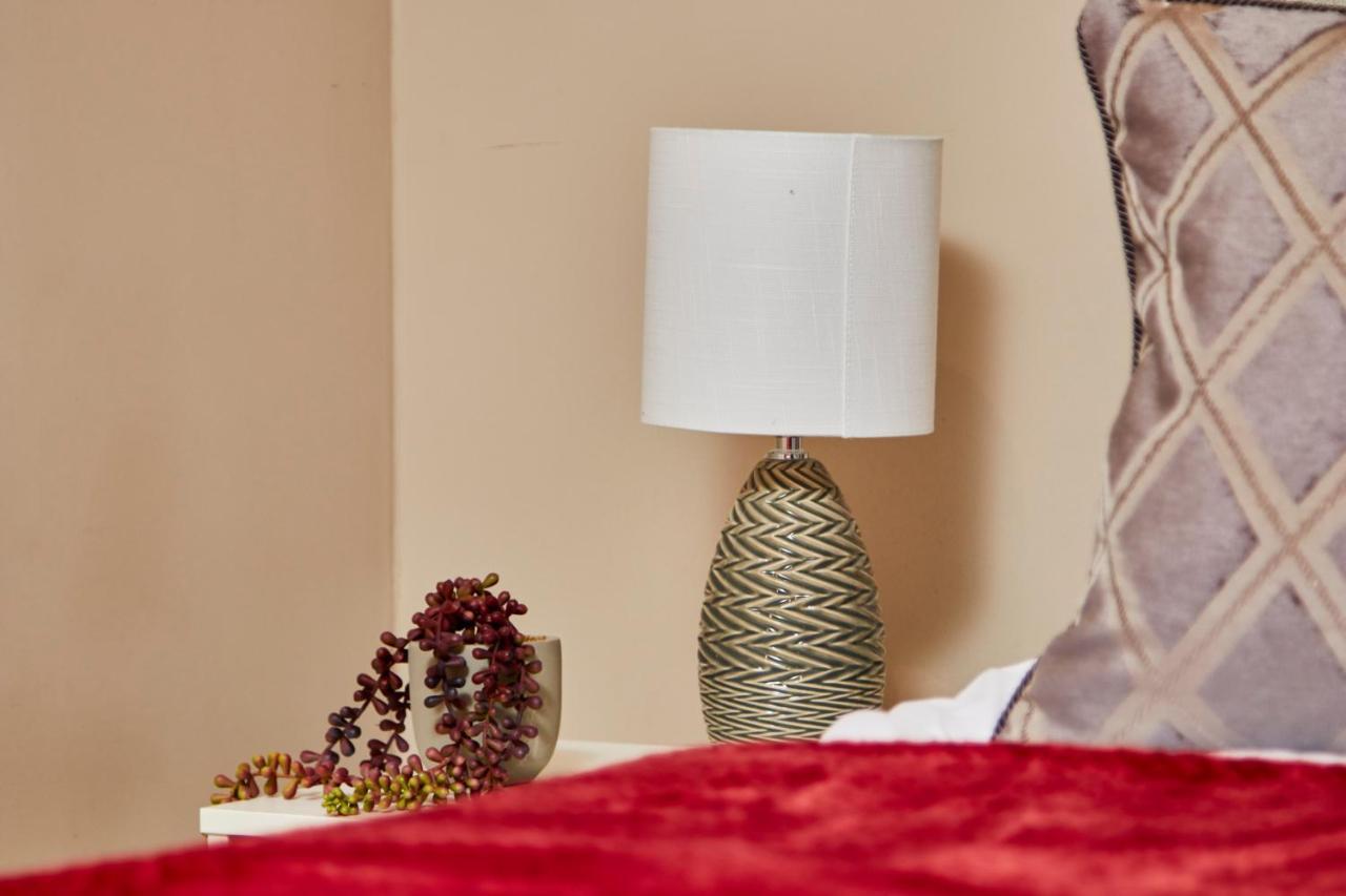 The Stunning Central Harrogate Abode - Sleeps 6 Екстериор снимка